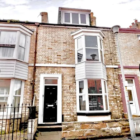 Dog Friendly Cottage Central Whitby Pro Rata Price