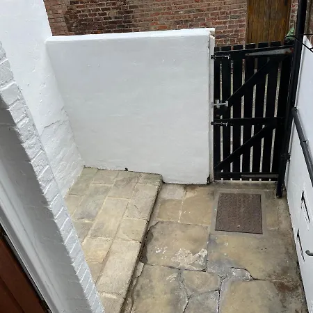 Dog Friendly Cottage Central Whitby Pro Rata Price Feriehus