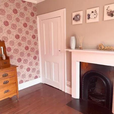 Feriehus Dog Friendly Cottage Central Whitby Pro Rata Price