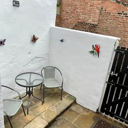 Dog Friendly Cottage Central Whitby Pro Rata Price Whitby